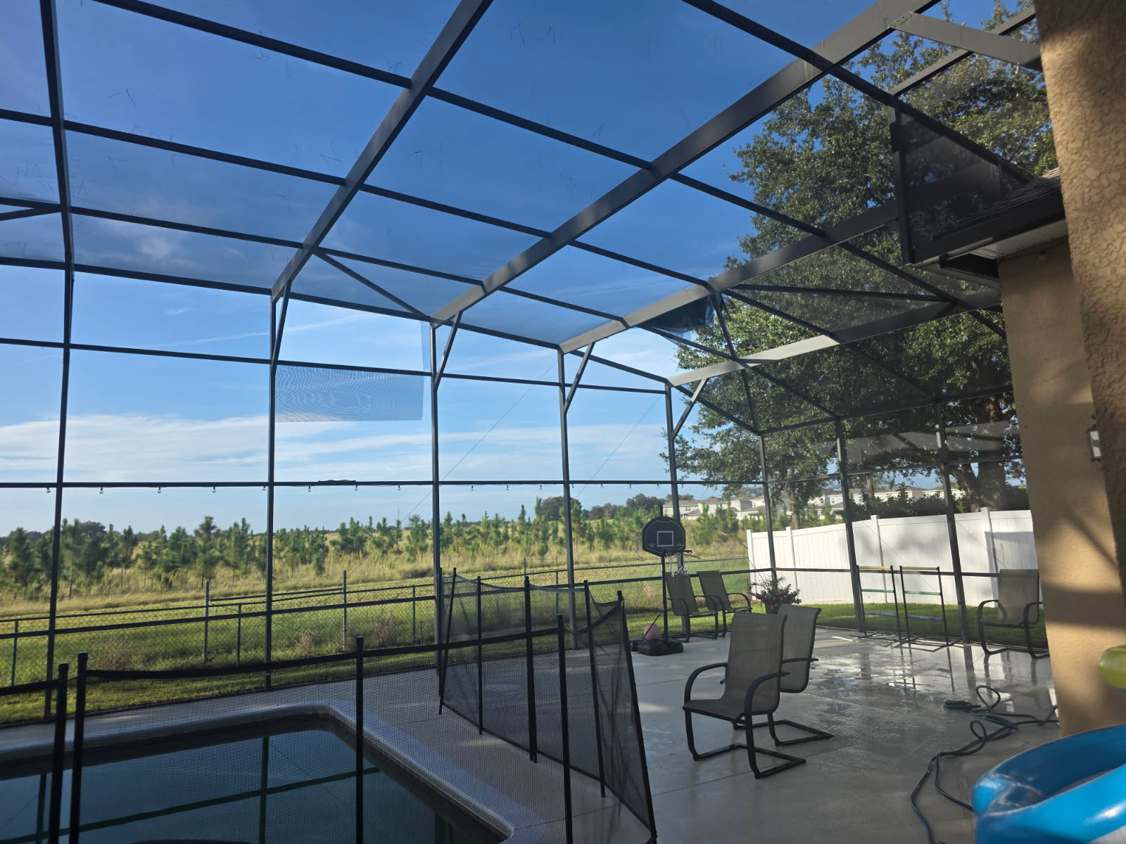pool screen repair